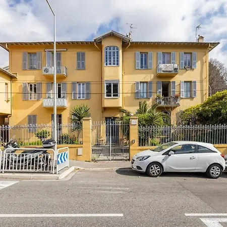 Appartement 2 à 15 Mn De La Nice
